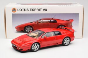 Lotus Esprit V8 Rdeč AUTOart 1:18 75311 Kovina – slika 8 od 8