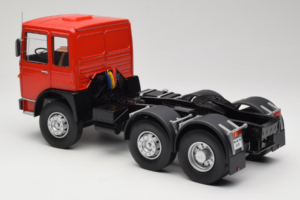 MAN 16304 F7 Rdeča Road Kings 1:18 RK180053 Kovina – slika 7 od 8