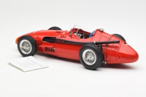 Maserati 250F J-M. Fangio F1 World Champion 1957 CMC 1:18 M-051 Kovina – slika 4 od 6