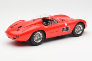 Maserati 300S Rdeč CMC 1:18 M-105 Kovina – slika 2 od 6