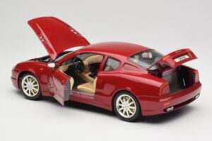 Maserati 3200 GT Temno Rdeč Bburago 1:18 3341-M2 Kovina – slika 5 od 8