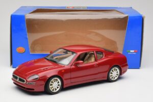 Maserati 3200 GT Temno Rdeč Bburago 1:18 3341-M2 Kovina – slika 8 od 8