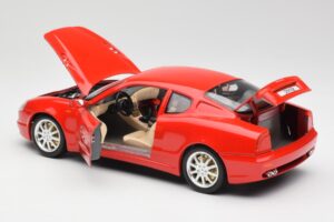 Maserati 3200 GT Rdeč Bburago 1:18 3341 Kovina – slika 5 od 8