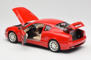 Maserati 3200 GT Rosso Mondiale Bburago 1:18 3341-M1 Kovina – slika 5 od 8