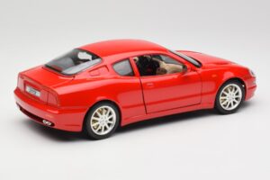 Maserati 3200 GT Rdeč Posebna Kolekcija Bburago 1:18 30071 Kovina – slika 3 od 8