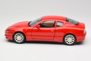 Maserati 3200 GT Rdeč Posebna Kolekcija Bburago 1:18 30071 Kovina – slika 4 od 8