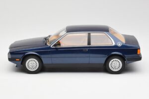 Maserati Biturbo Coupe Temno Modra Metalik Minichamps 1:18 107123500 Kovina – slika 3 od 6