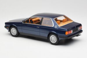 Maserati Biturbo Coupe Temno Modra Metalik Minichamps 1:18 107123500 Kovina – slika 5 od 6