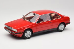 Maserati BiTurbo Coupe Rosso Corsa Minichamps 1:18 107123501 Smola