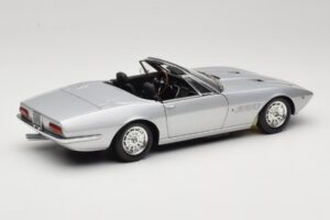 Maserati Ghibli Spyder Srebrna Minichamps 1:18 100122330 Kovina – slika 3 od 7