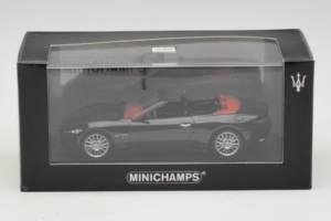 Maserati GranCabrio Črn Metalik Minichamps 1:43 400123930 Kovina – slika 5 od 5