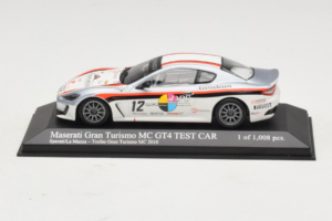 Maserati GranTurismo MC GT4 #12 Sperati / La Mazza Maserati MC 2010 Minichamps 1:43 400101212 Kovina