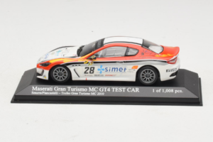 Maserati GranTurismo MC GT4 #28 Smurra / Piancastelli Maserati MC 2010 Minichamps 1:43 400101228 Kovina