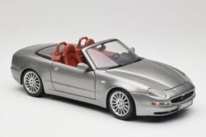 Maserati 4200 GT Spyder Siv Bburago 1:18 18-12019 Kovina – slika 6 od 8