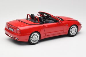 Maserati GT Spyder Rdeč Bburago 1:18 34097 Kovina – slika 3 od 8