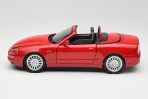 Maserati GT Spyder Rdeč Bburago 1:18 34097 Kovina – slika 4 od 8