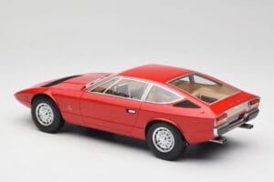 Maserati Khamsin Rdeč Minichamps 1:18 107123821 Smola – slika 5 od 6