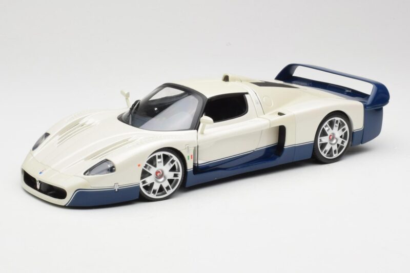 Maserati MC12 Bel Modra Hot Wheels 1:18 G7158 Kovina