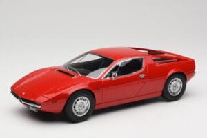 Maserati Merak Rdeč Minichamps 1:18 107123761 Smola