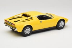 Maserati Merak Rumen Minichamps 1:18 107123760 Smola – slika 2 od 6