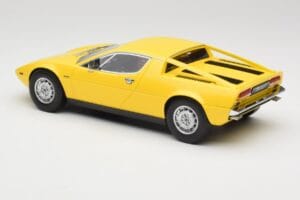 Maserati Merak Rumen Minichamps 1:18 107123760 Smola – slika 5 od 6