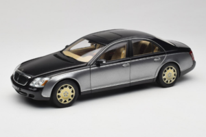 Maybach 57 SWB Caspian Black Himalayas Grey AUTOart 1:18 76151 Kovina