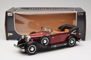 Maybach DS8 Zeppelin Rdeč Anson 1:18 30413 Kovina – slika 8 od 8