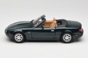 Mazda MX-5 NA Emerald Green Gate 1:18 01017 Kovina – slika 4 od 8