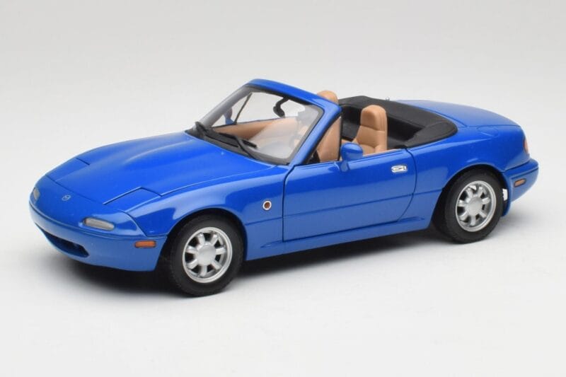 Mazda MX-5 NA Twilight Modra Mica Gate 1:18 1013 Kovina