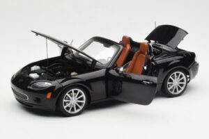 Mazda MX-5 NC Roadster Retractable Hardtop US Spec Črn AUTOart 1:18 75971 Kovina – slika 2 od 10