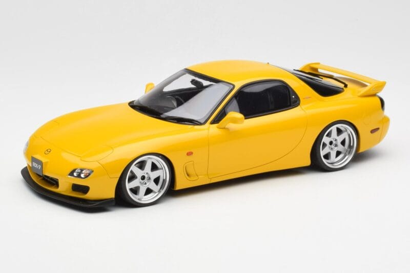 Mazda RX-7 FD Type R Bathurst R Rumen Otto 1:18 OT397 Smola