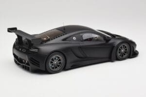 McLaren 12C GT3 Carbon Mat Črna Minichamps 1:18 151121390 Kovina – slika 2 od 6