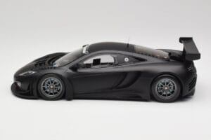 McLaren 12C GT3 Carbon Mat Črna Minichamps 1:18 151121390 Kovina – slika 3 od 6