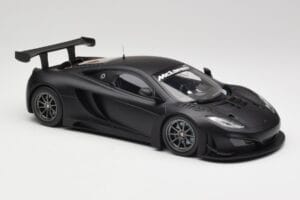 McLaren 12C GT3 Carbon Mat Črna Minichamps 1:18 151121390 Kovina – slika 4 od 6