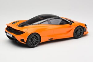 McLaren 750S McLaren Orange TopSpeed 1:18 TS0547 Kovina – slika 2 od 6