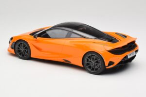 McLaren 750S McLaren Orange TopSpeed 1:18 TS0547 Kovina – slika 5 od 6
