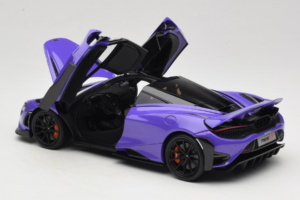 McLaren 765LT Vijolična HPD 1:18 HPD18005 Kovina – slika 5 od 8