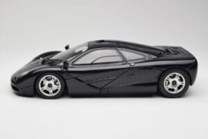 McLaren F1 Blue Metallic Minichamps 1:12 530133130 Kovina – slika 4 od 8