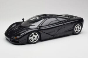 McLaren F1 Blue Metallic Minichamps 1:12 530133130 Kovina