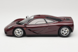 McLaren F1 Burgundy Red GT Spirit 1:18 GT534 Smola – slika 3 od 6