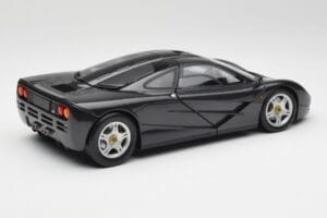 McLaren F1 Carbon Črna Metalik Minichamps 1:18 530133420 Kovina – slika 3 od 8