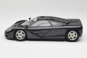 McLaren F1 Carbon Črna Metalik Minichamps 1:18 530133420 Kovina – slika 4 od 8