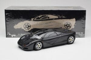 McLaren F1 Carbon Črna Metalik Minichamps 1:18 530133420 Kovina – slika 8 od 8