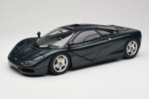 McLaren F1 Dark Green Metallic Minichamps 1:12 530133127 Kovina