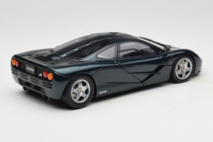 McLaren F1 Zelen LCD 1:18 LCD18014-GR Kovina – slika 3 od 8