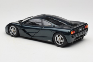 McLaren F1 Zelen LCD 1:18 LCD18014-GR Kovina – slika 7 od 8