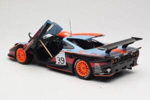 McLaren F1 GTR #39 Gulf R. Bellm / A. Gilbert / M. Sekiya 24 Hours of Le Mans 1997 UT Models 1:18 39725 Kovina – slika 5 od 8