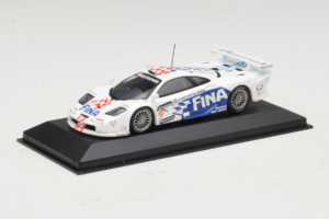 McLaren F1 GTR #9 Fina P. Kox / R. Ravaglia / A. Montermini 24 Hours of Le Mans 1997 Minichamps 1:43 MCLAREN002 Kovina – slika 2 od 5
