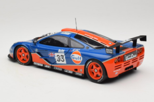 McLaren F1 GTR Gulf #33 R. Bellm / M. Weaver / J-J. Lehto 24 Hours of Le Mans 1996 UT Models 1:18 530161833 Kovina – slika 7 od 8