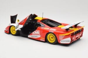 McLaren F1 GTR Gulf Team Davidoff #40 D. O'Rourke / G. Sugden / J. Auberlein 24 Hours of Le Mans 1998 Minichamps 1:18 5301338 – slika 5 od 8